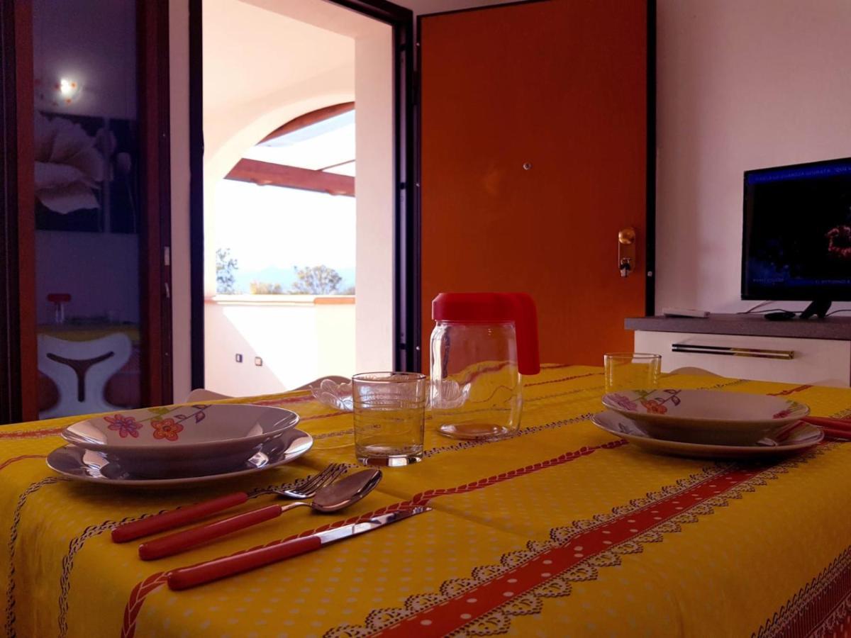 Apartamento Borgo San Giorgio Àrbatax Exterior foto